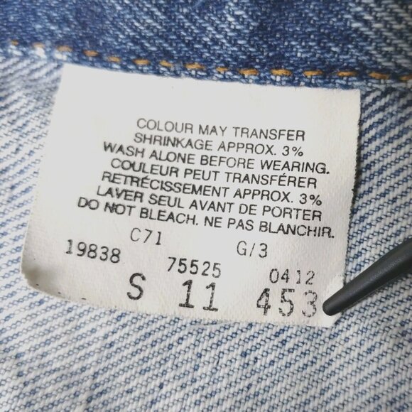 Vintage Levi's Jacket Mens‎ S Trucker Blue Denim Button Up Made in Canada 75525 - Picture 9 of 10